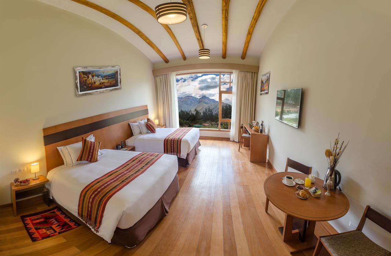 Taypikala Deluxe Valle Sagrado Urubamba Luaran gambar