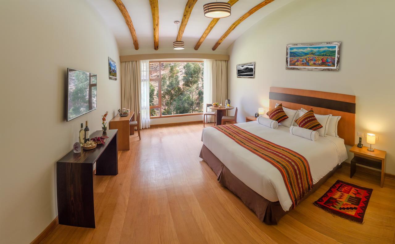 Taypikala Deluxe Valle Sagrado Urubamba Luaran gambar